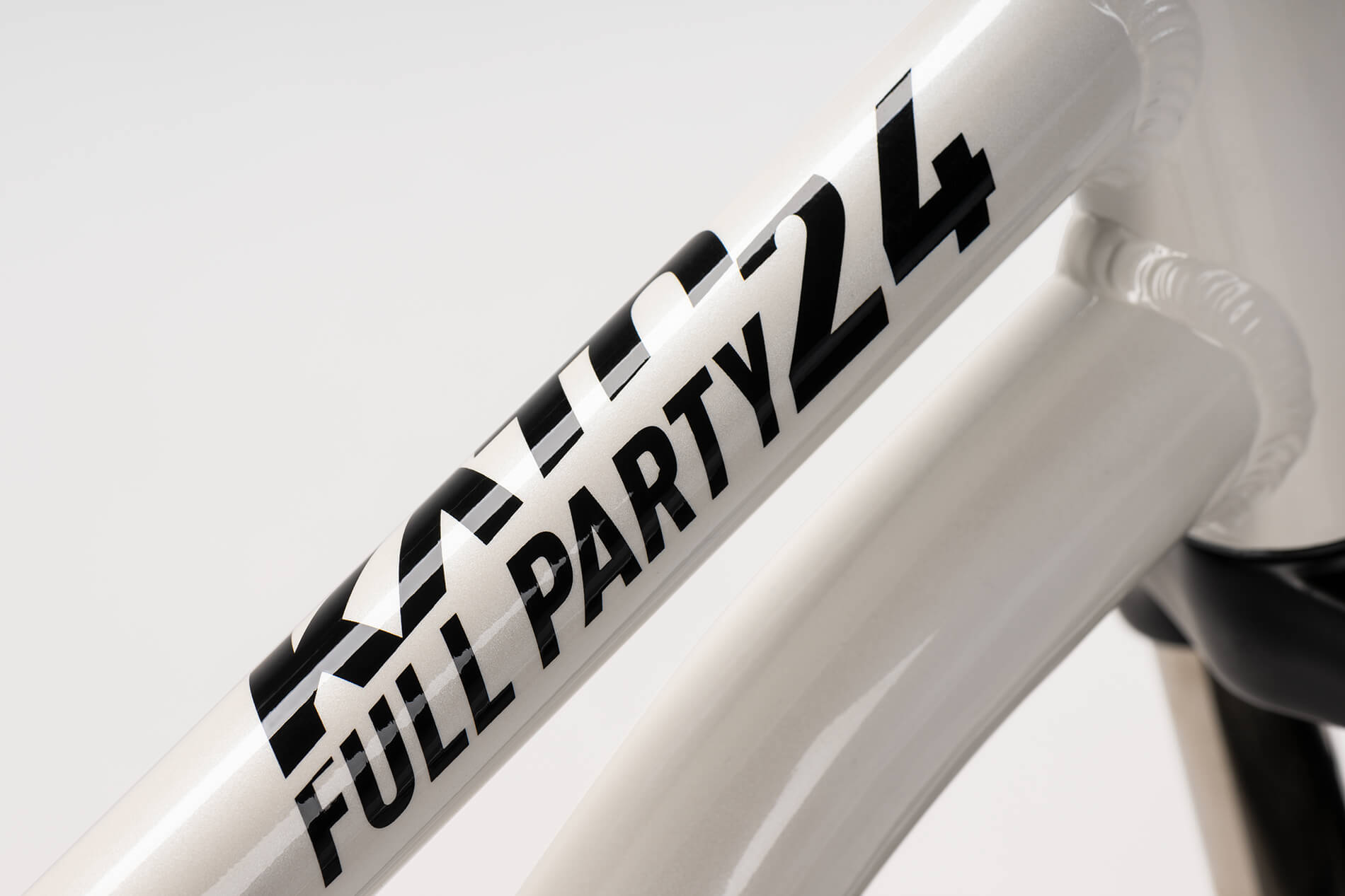 Ghost Kato 24 Full Party pearl white/bright blue - glossy – Image 4